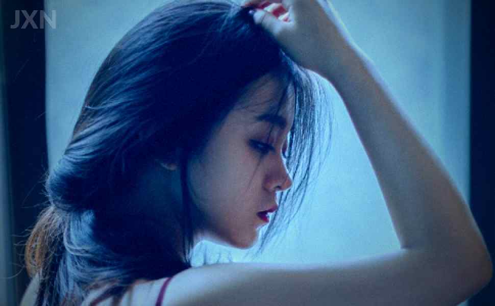 前美团女高层陶子出轨小11岁男模花百万摆阔，欠债240万当老赖，老公怒曝偷腥视频全网疯传