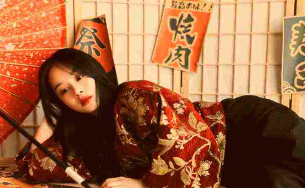 夜钓遇惊魂：钓鱼人意外钓起女尸，长腿特征引发谋杀猜测