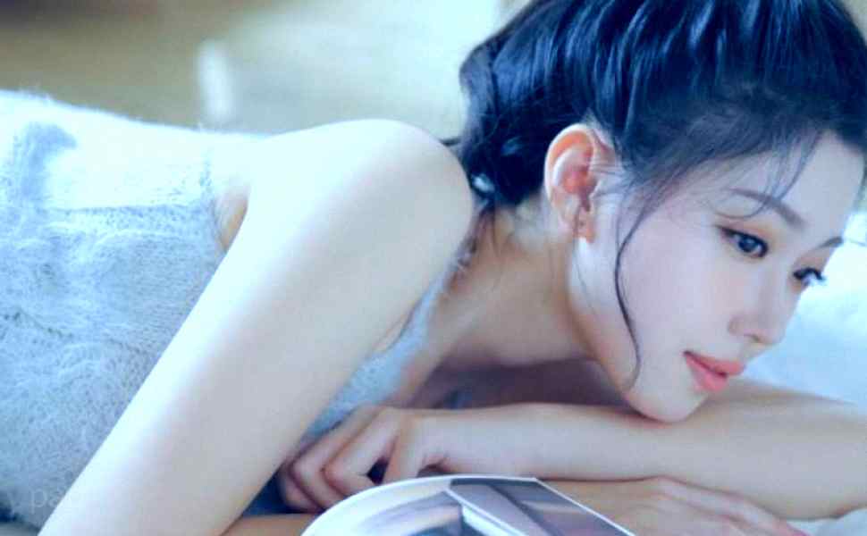 百万粉网红陈嘉惟出轨闺蜜潼潼妹妹，正妻产后千字长文揭露偷情细节，引发全网反思