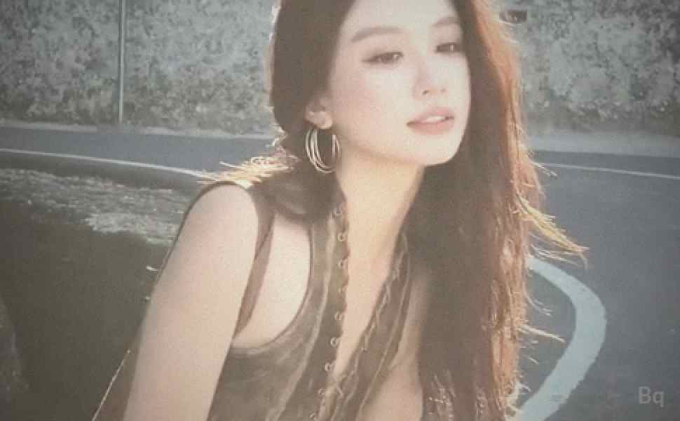 快手主播梦芽陷裸聊风波：女仆装视频遭泄露，自慰画面尺度惊人