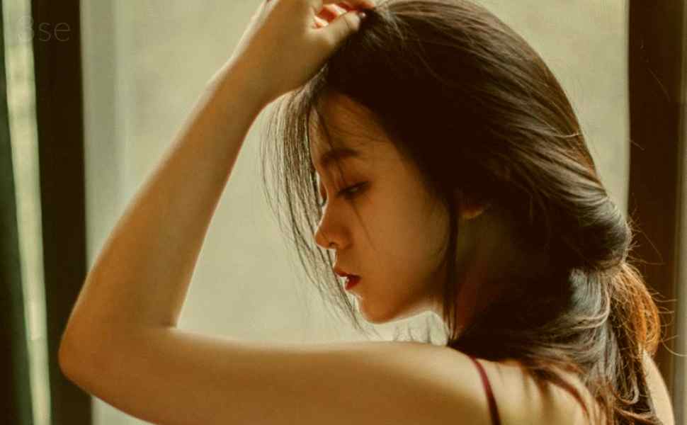 深圳第一深情约操曝光：极品肥臀女神后入狂顶，翘臀浪叫引爆社交圈