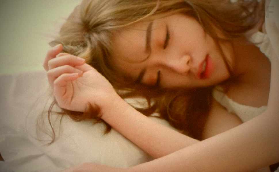 网传浙大宁波理工学院女生郭霄敏私生活引热议，校方暂未回应
