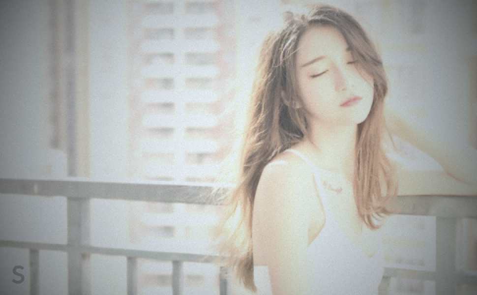 岛国女神李娜娜线下约炮日粉，无套激战舔到飞起！